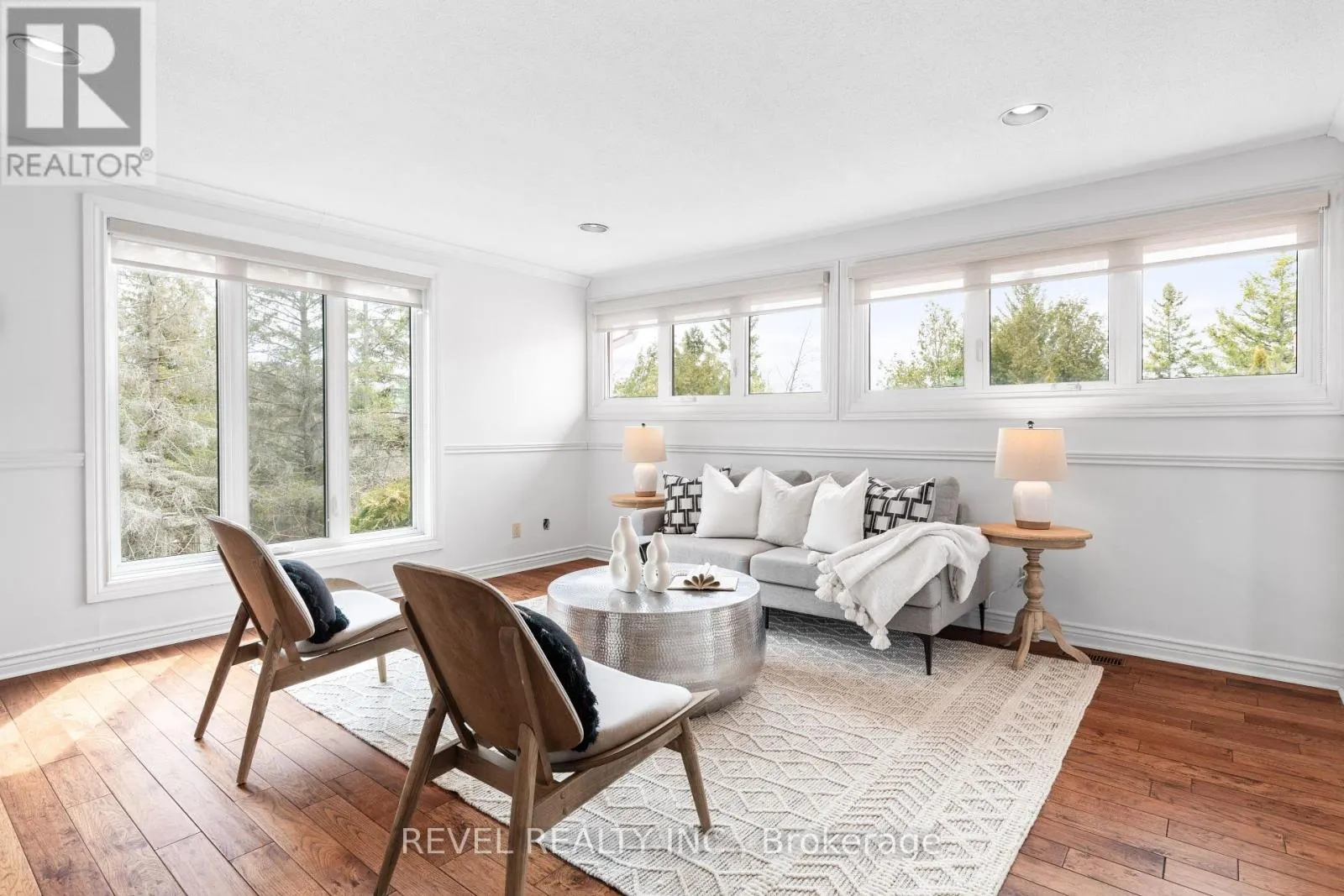 27 CEDAR CRESCENT