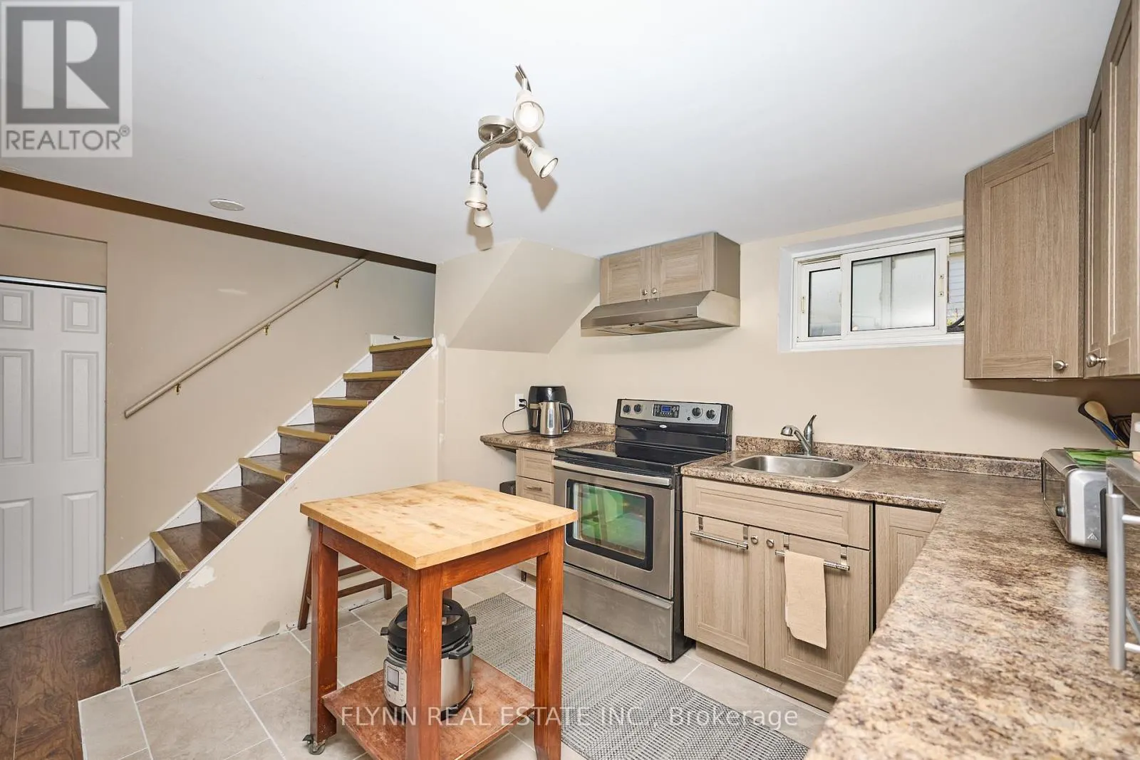 5864 KEITH STREET