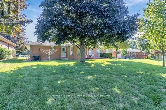 5 THOMAS AVENUE