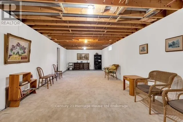 5 THOMAS AVENUE