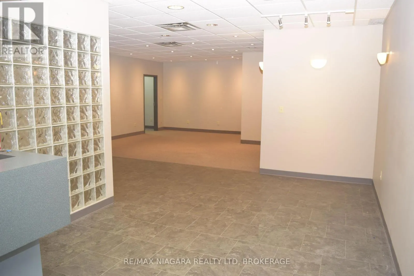 2C - 154 WEST MAIN STREET, #2C