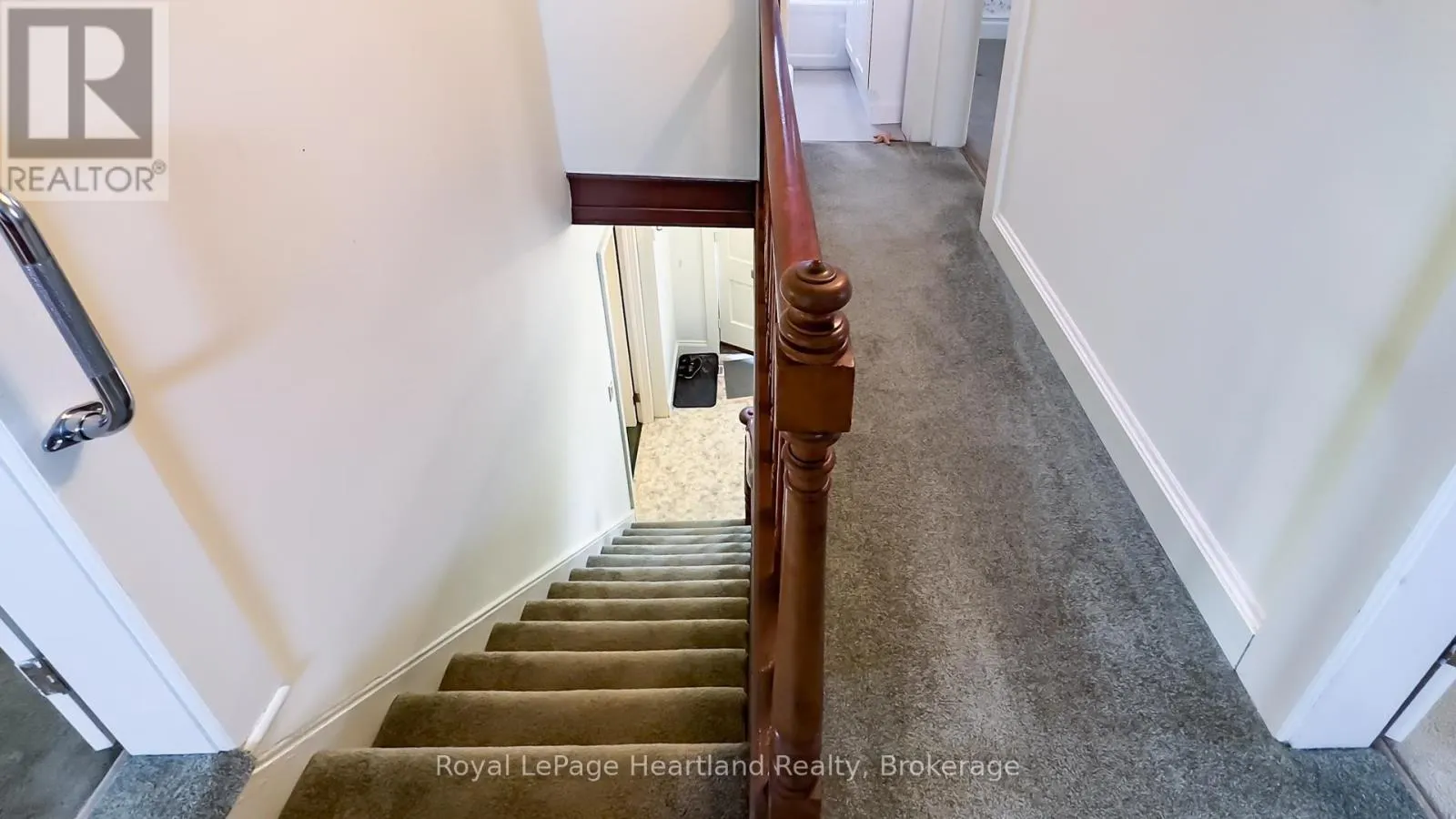 25 WELLINGTON STREET N