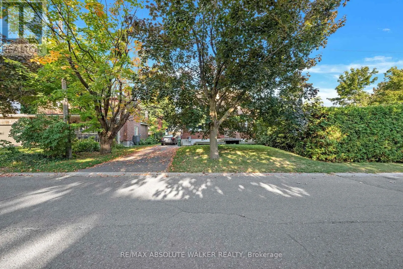 899 MAPLEWOOD AVENUE