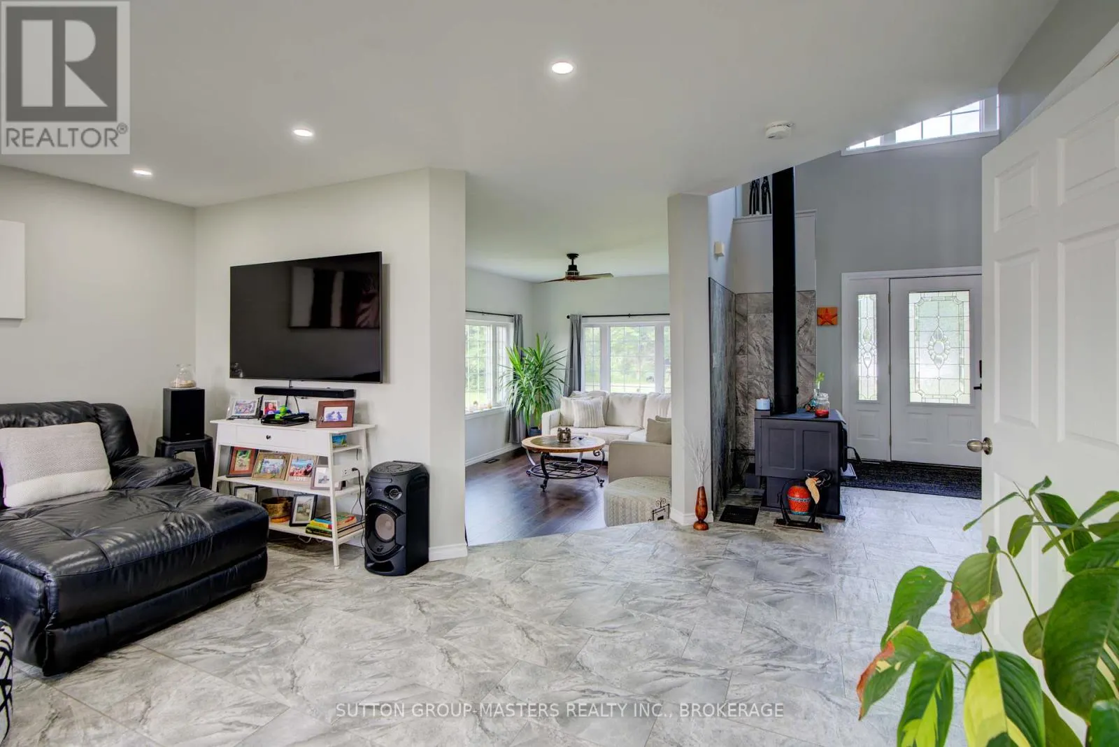 302 GREENS ROAD
