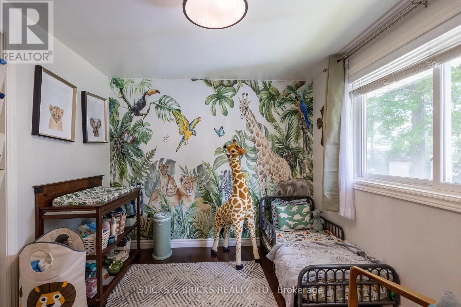 2530 DORCHESTER ROAD