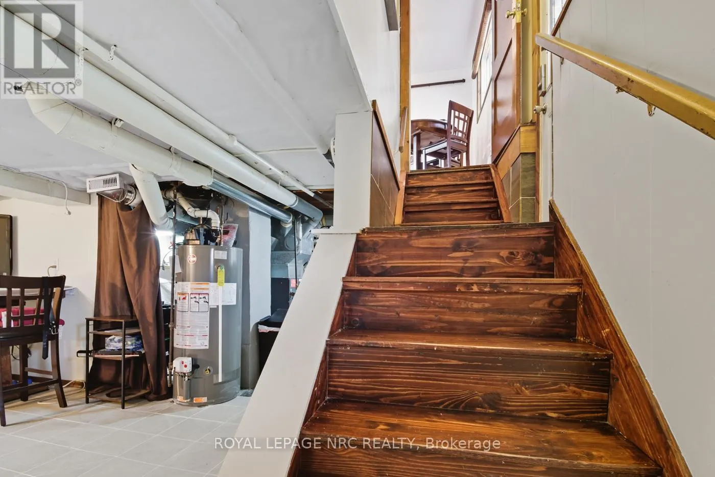 508 MAIN STREET W
