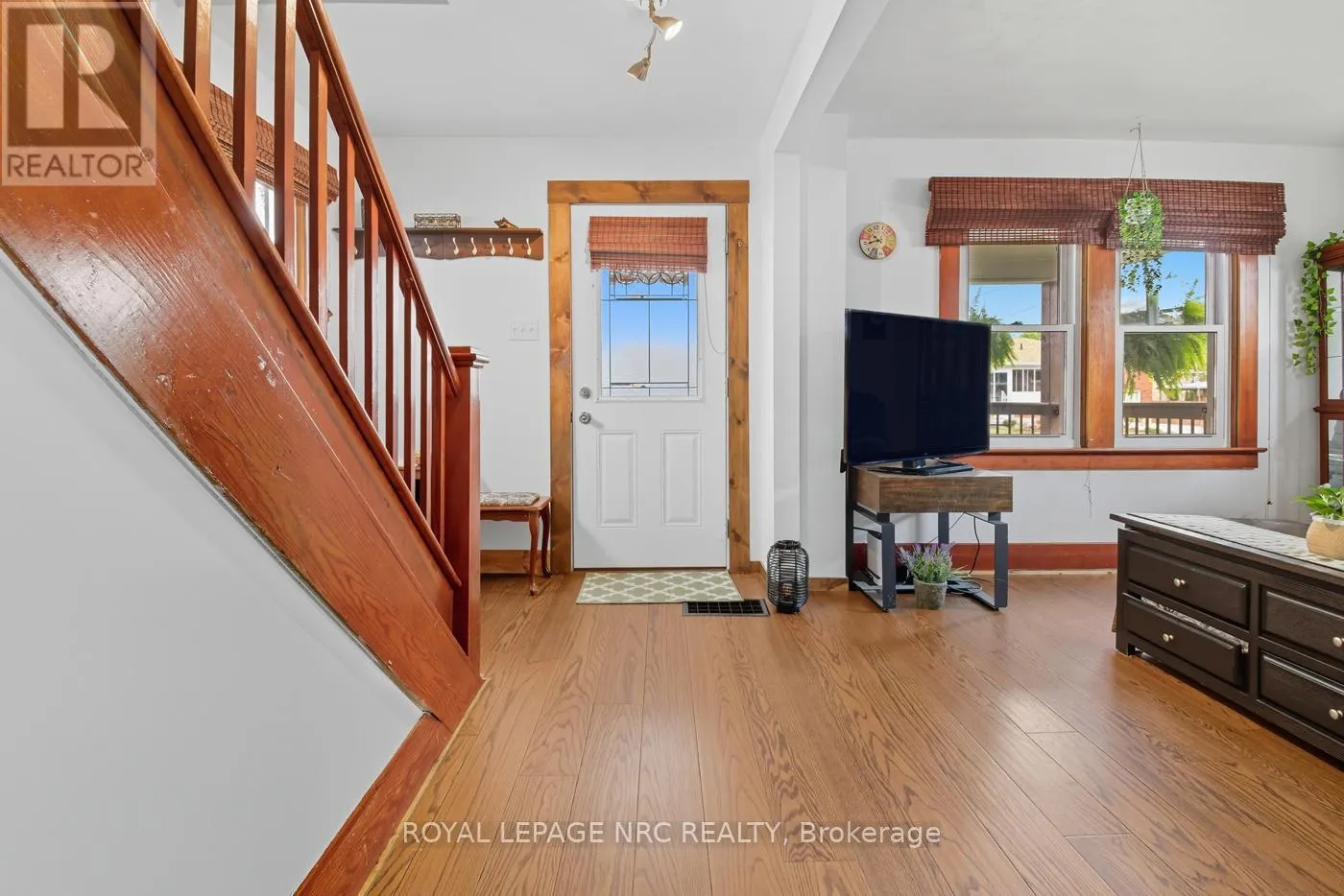 508 MAIN STREET W