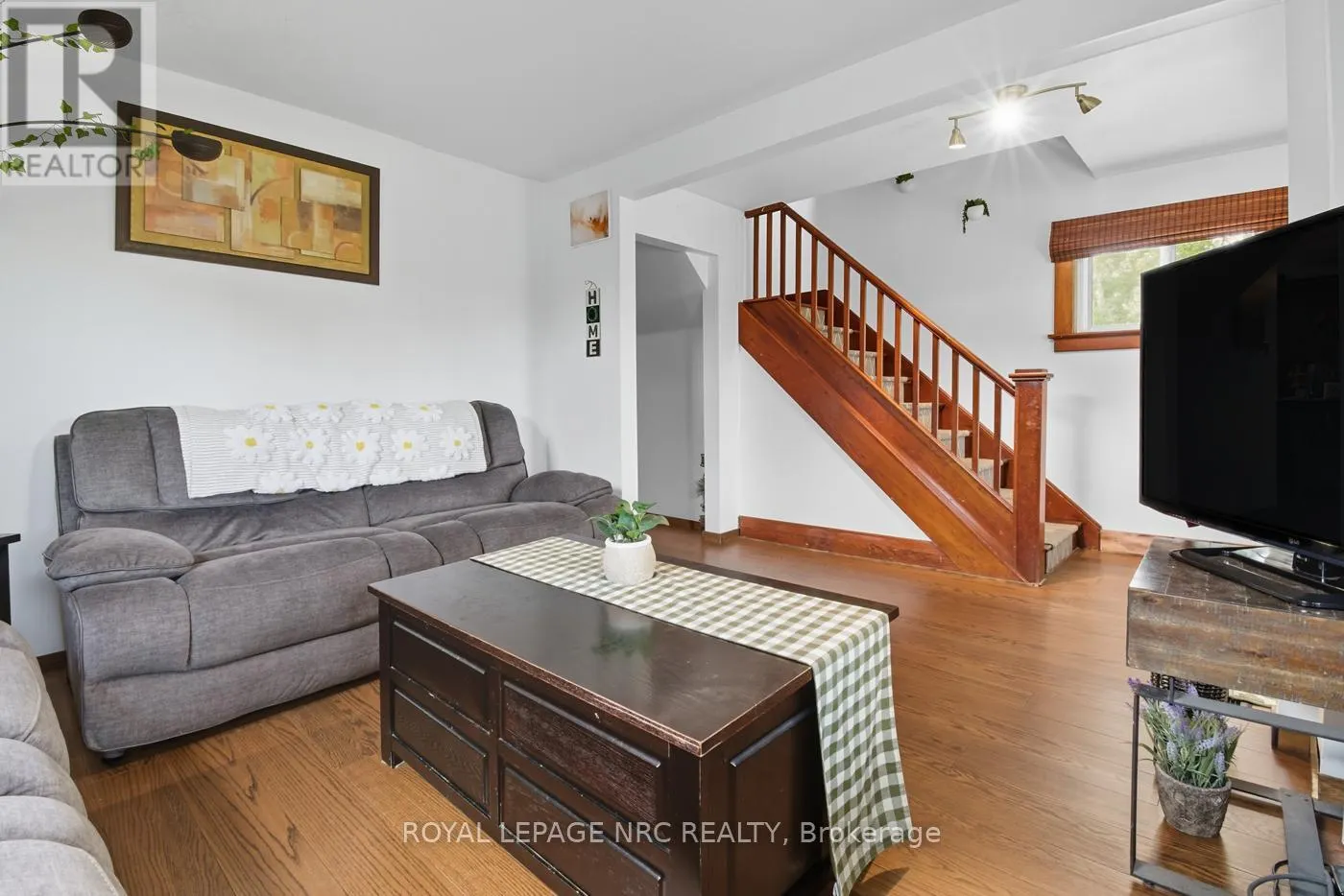508 MAIN STREET W
