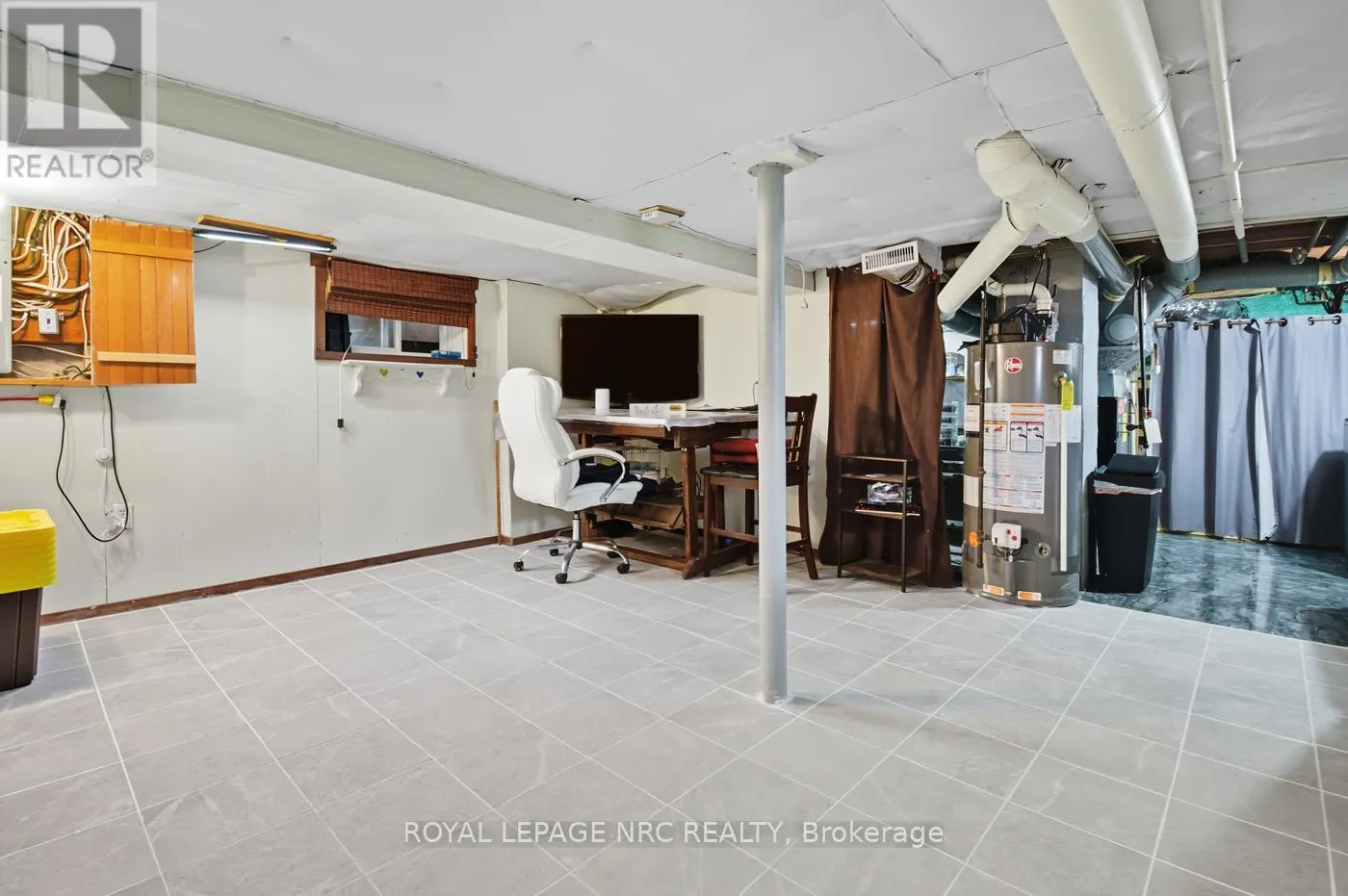 508 MAIN STREET W