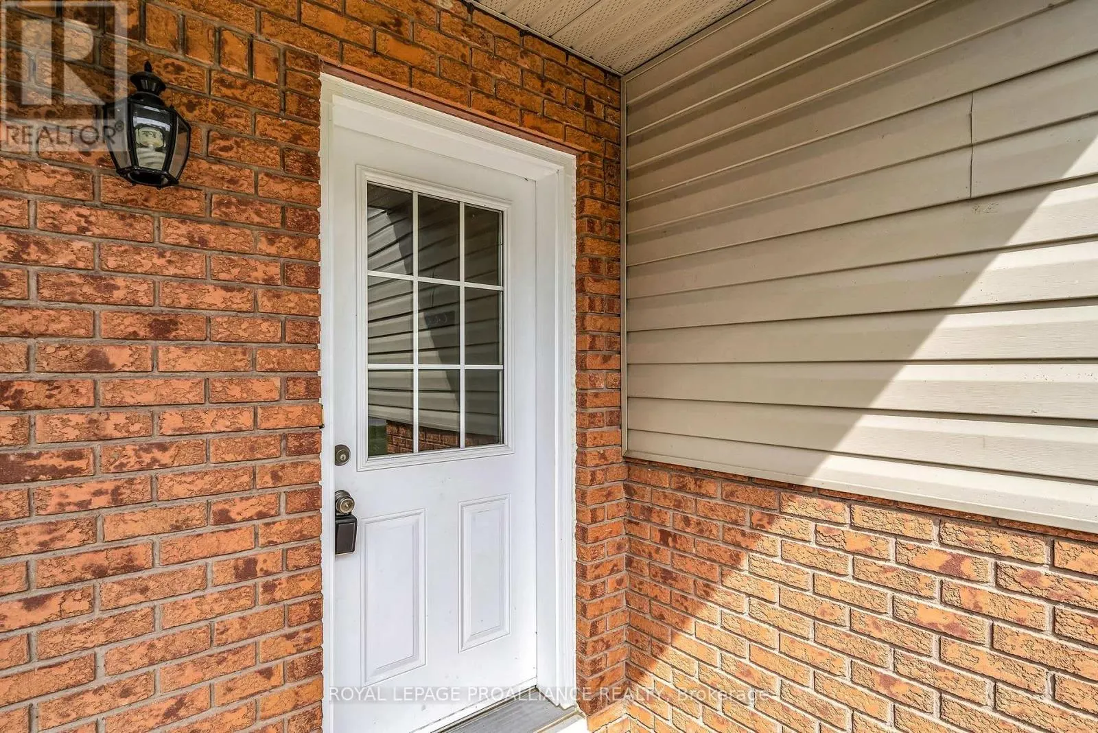 318 RAGLAN STREET
