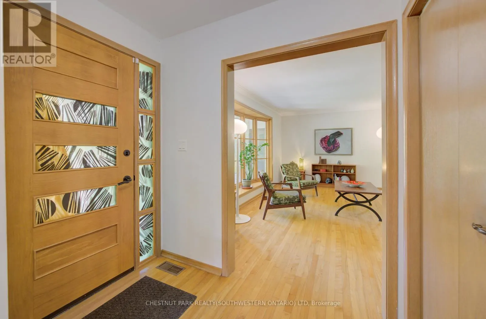 9 MONTICELLO CRESCENT