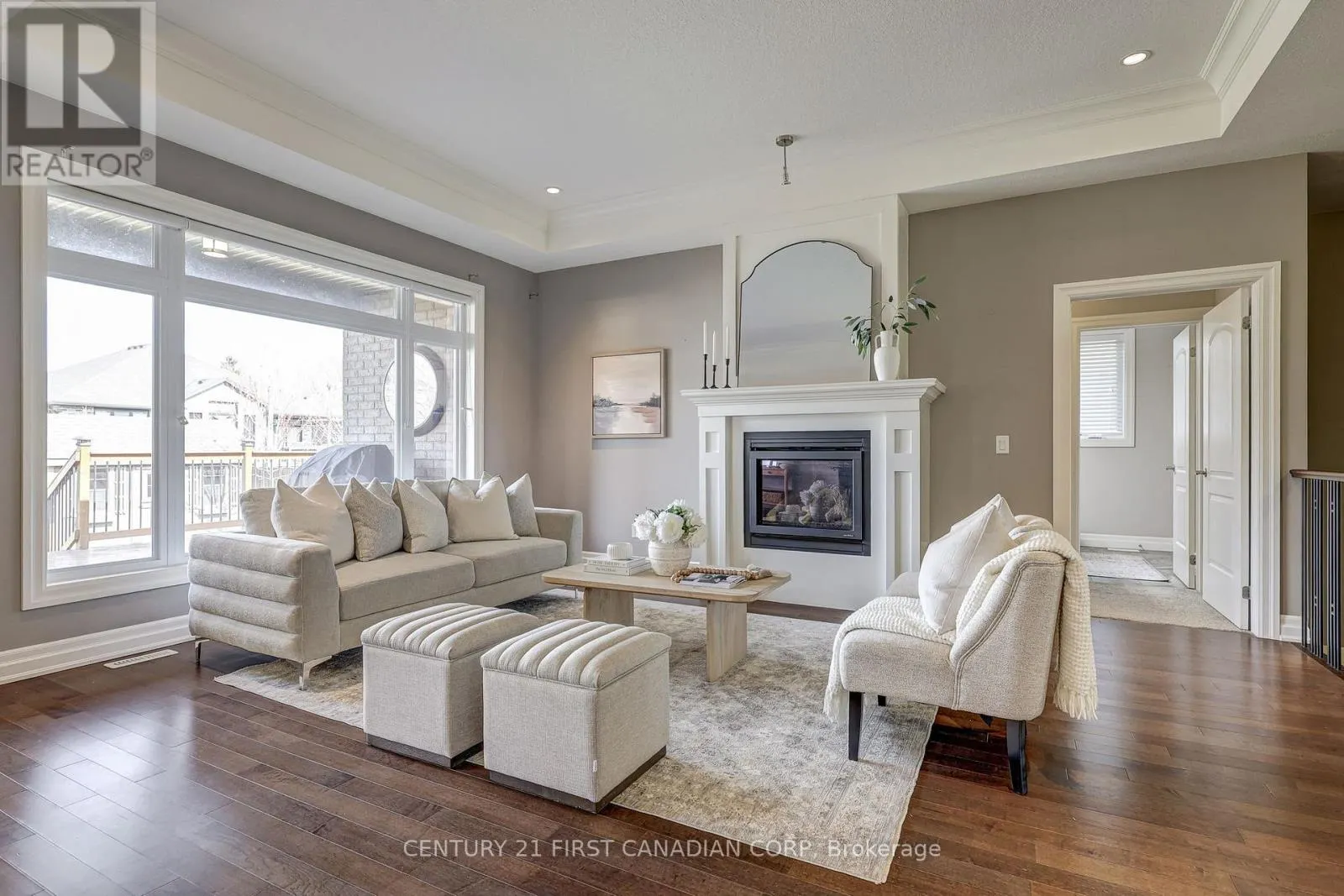 696 BENNETT CRESCENT
