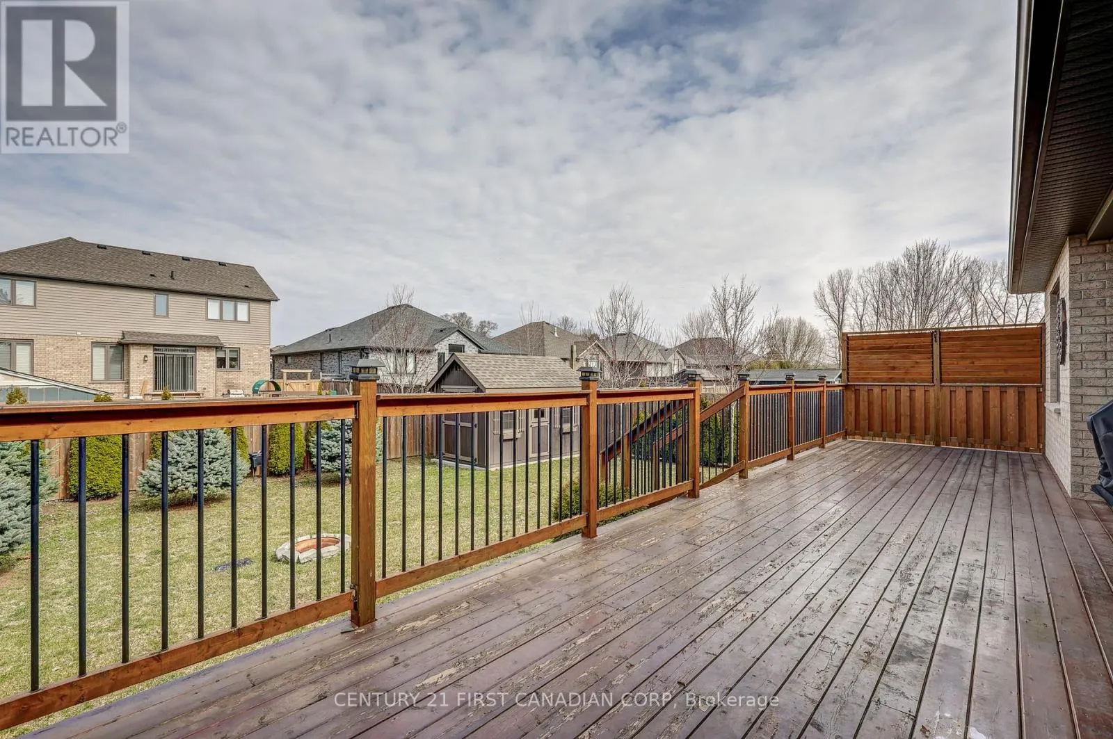 696 BENNETT CRESCENT