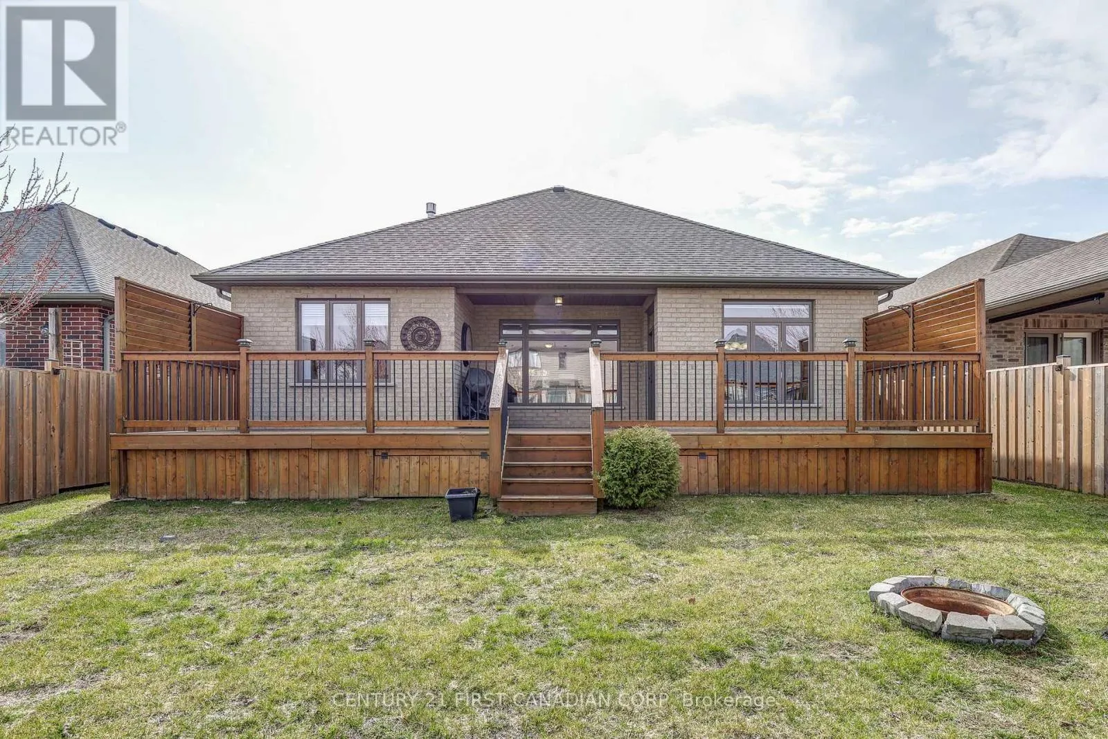 696 BENNETT CRESCENT