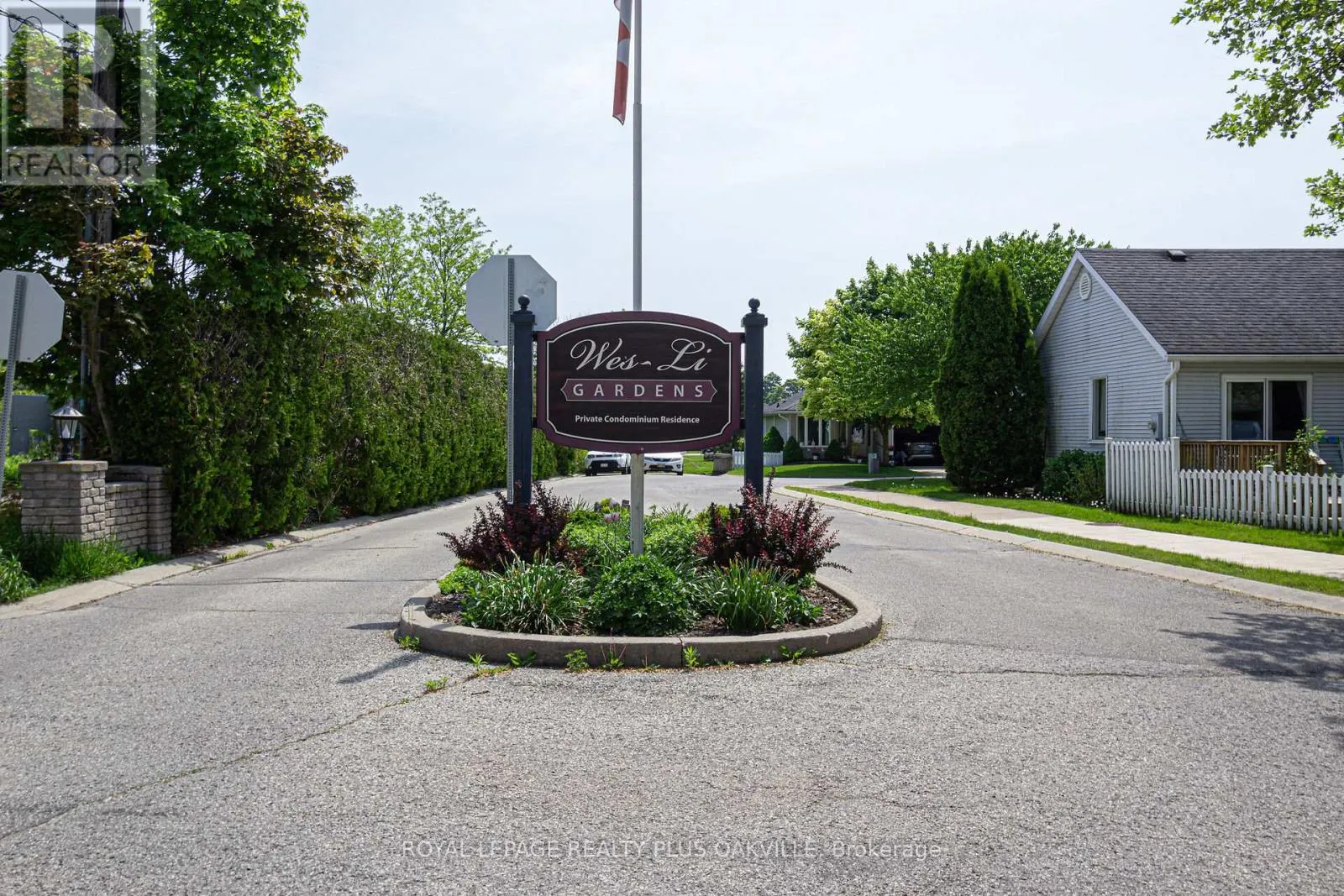 21 - 20 JENNY CRESCENT