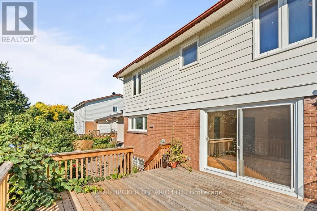 99 QUEENSLINE DRIVE