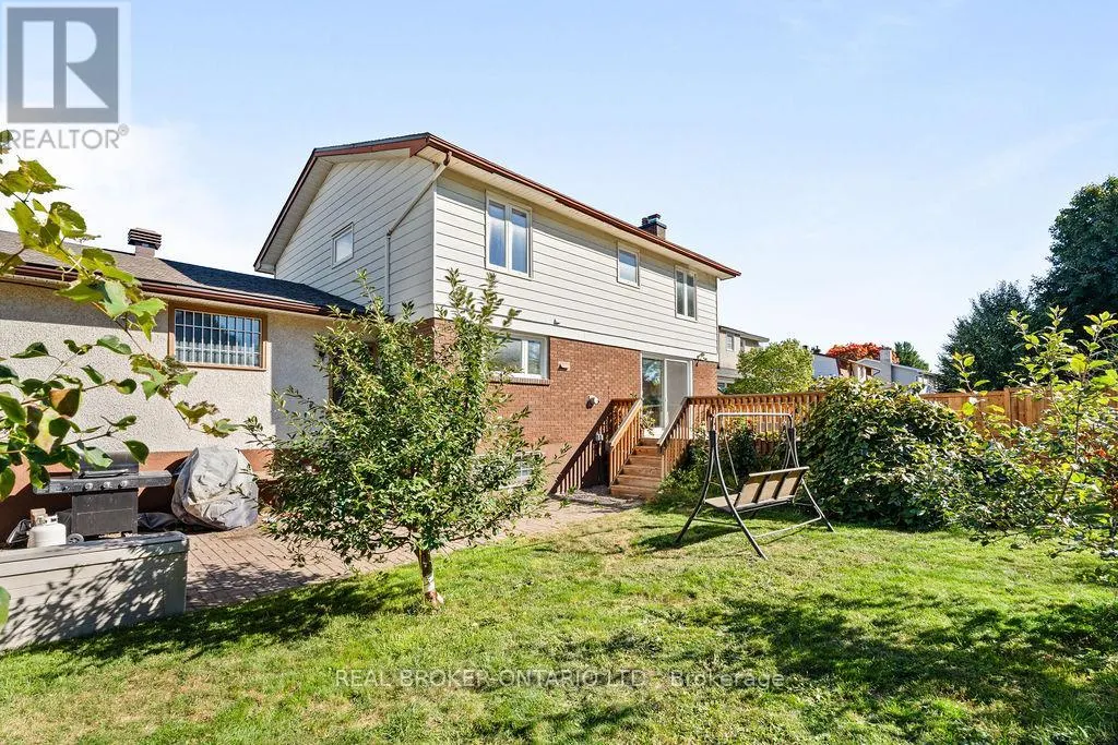 99 QUEENSLINE DRIVE