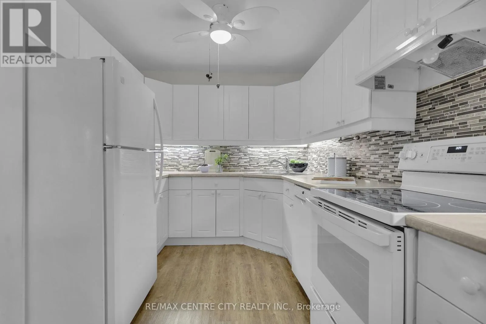 25 - 875 THISTLEDOWN WAY, #25