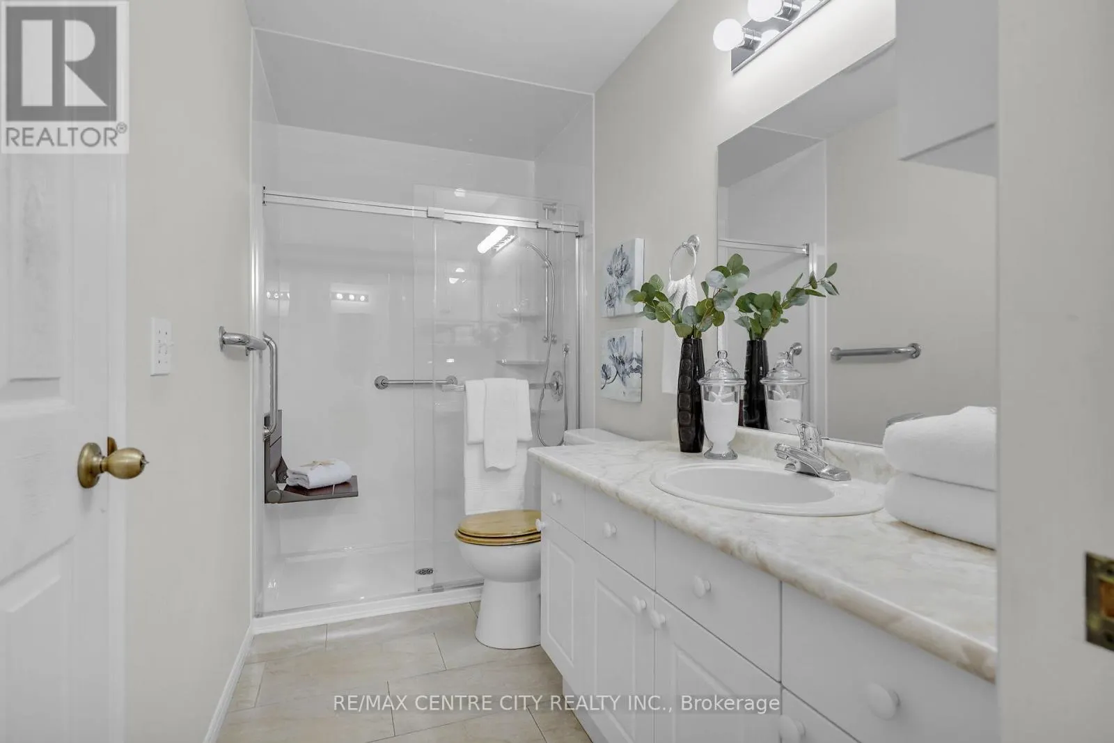 25 - 875 THISTLEDOWN WAY, #25