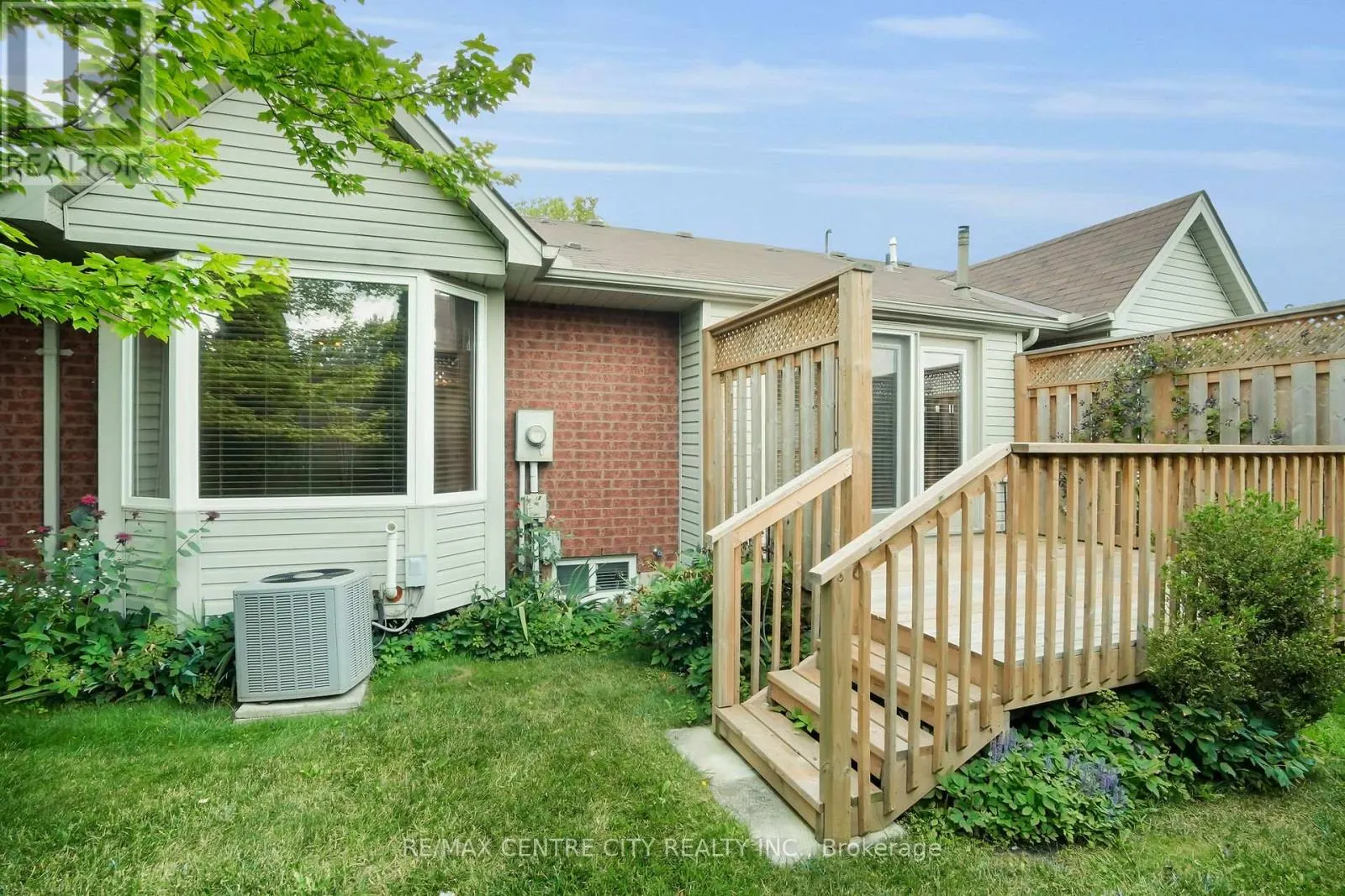 25 - 875 THISTLEDOWN WAY, #25