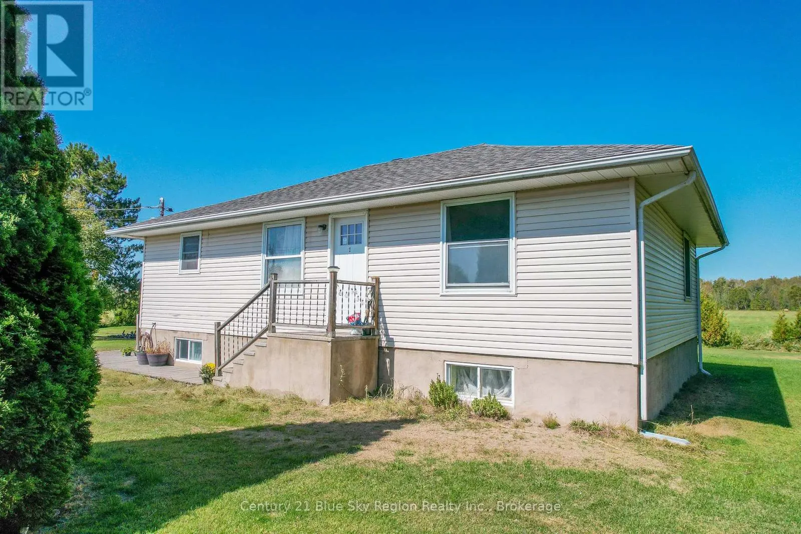 781 LALANDE ROAD
