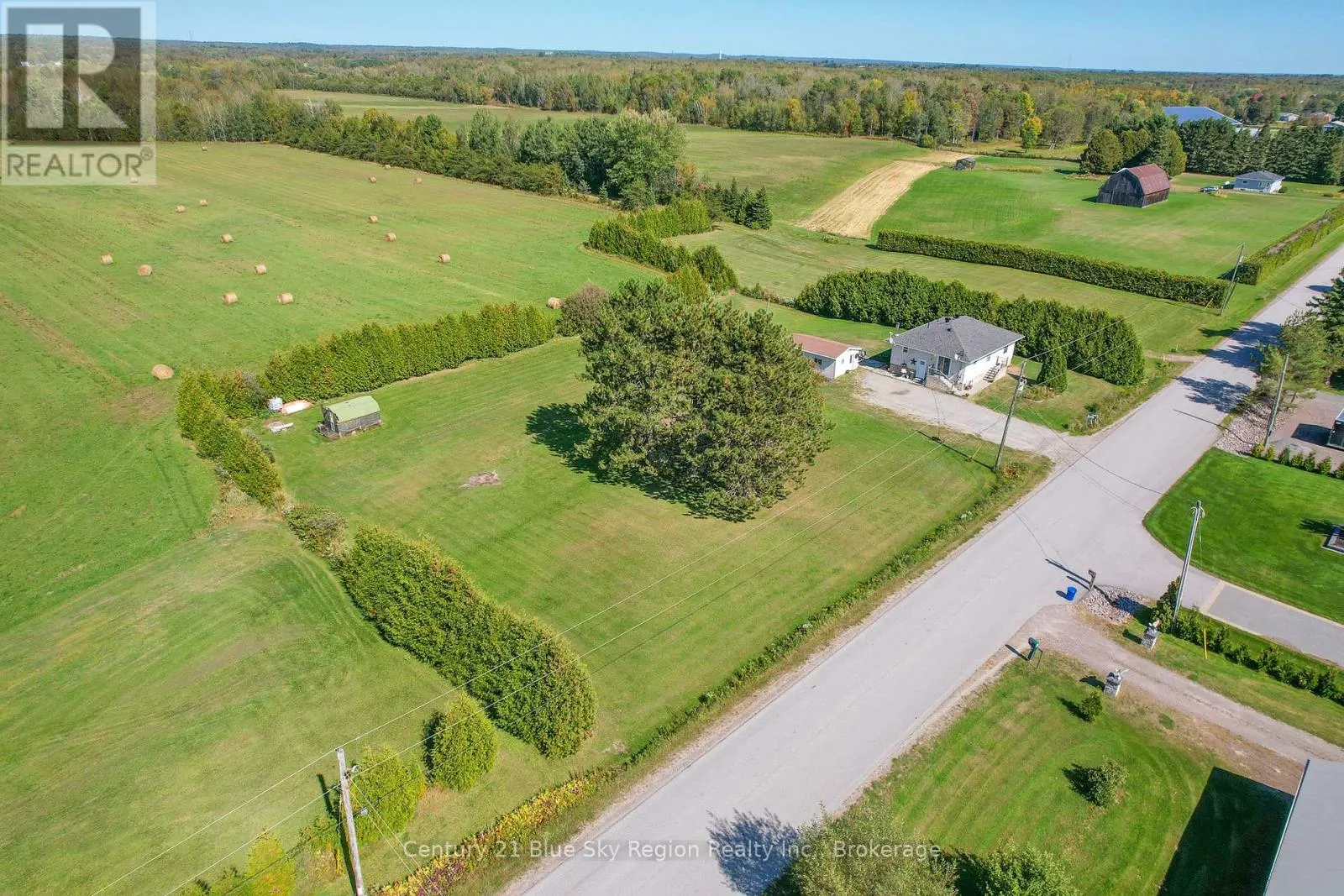 781 LALANDE ROAD