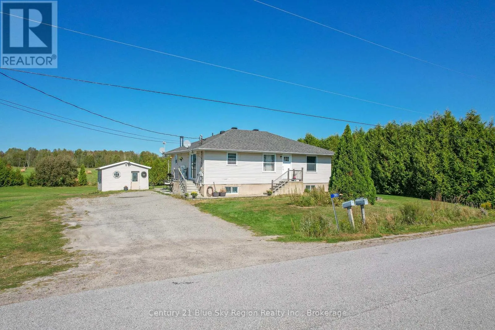 781 LALANDE ROAD