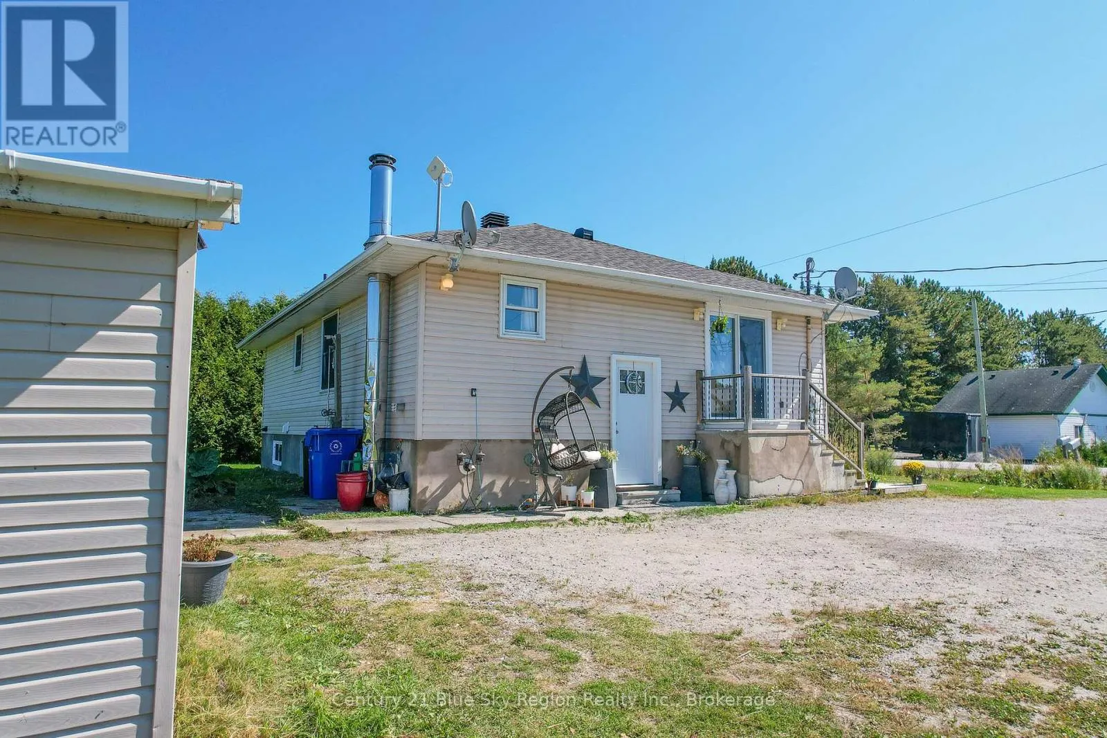 781 LALANDE ROAD