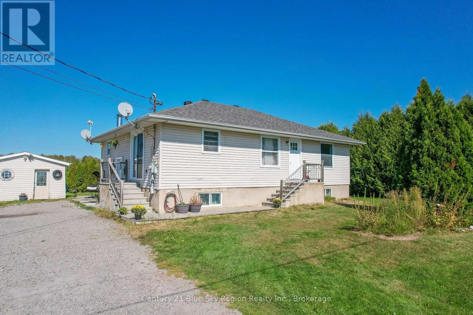 781 LALANDE ROAD