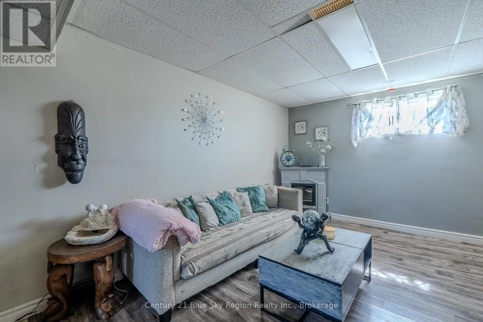 781 LALANDE ROAD