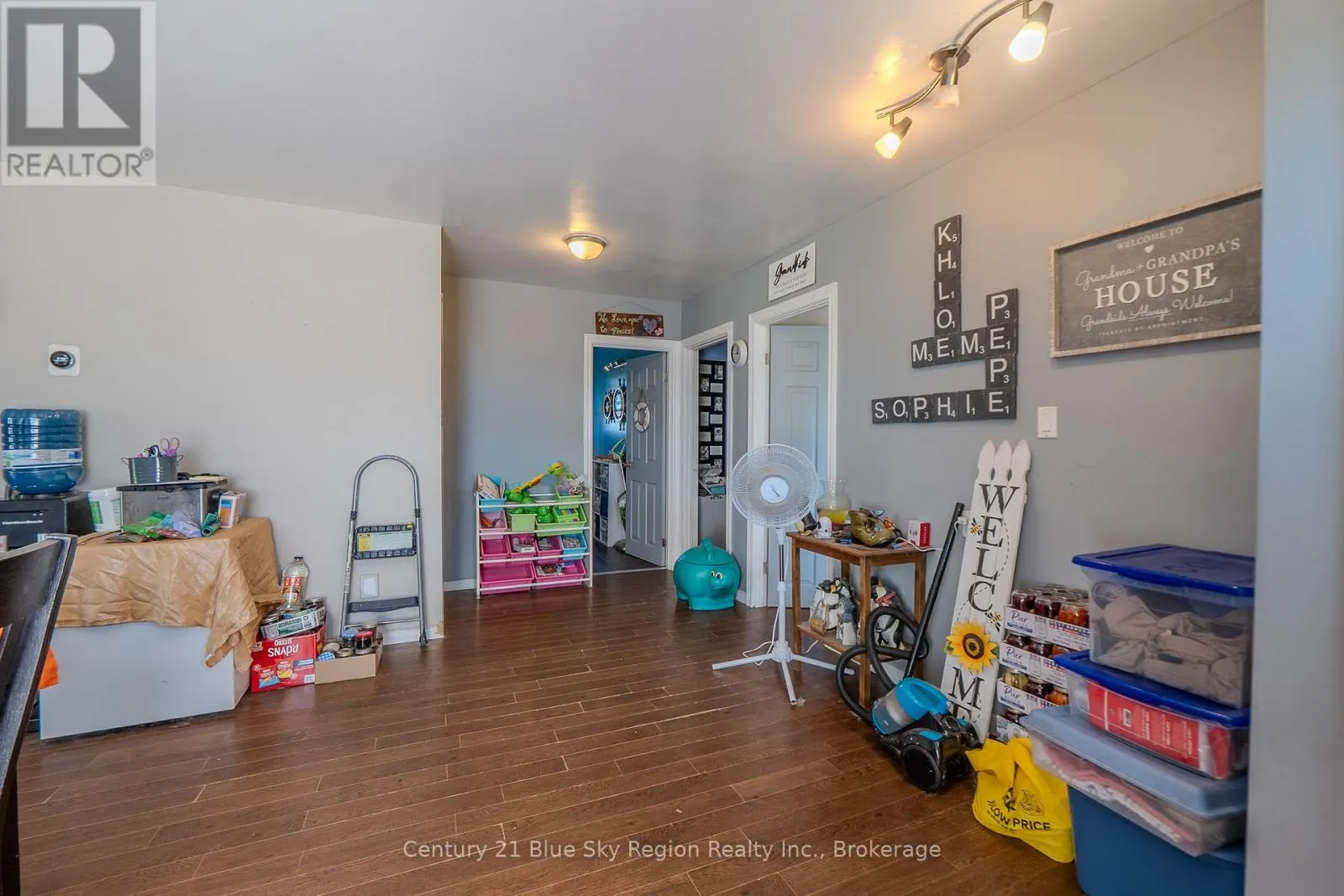 781 LALANDE ROAD