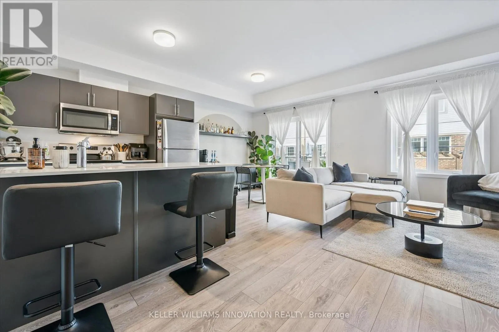 53 - 205 WEST OAK TRAIL