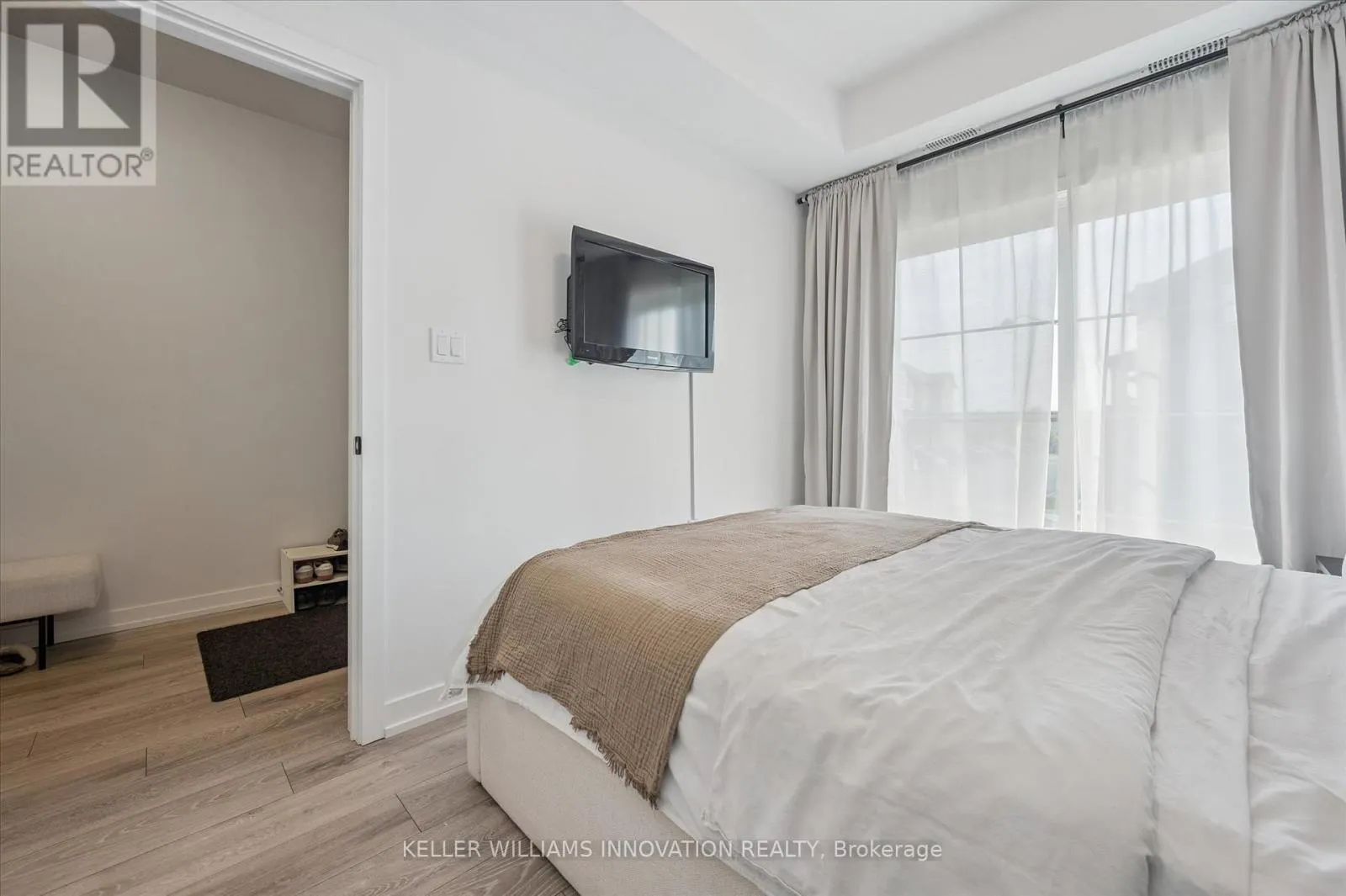 53 - 205 WEST OAK TRAIL