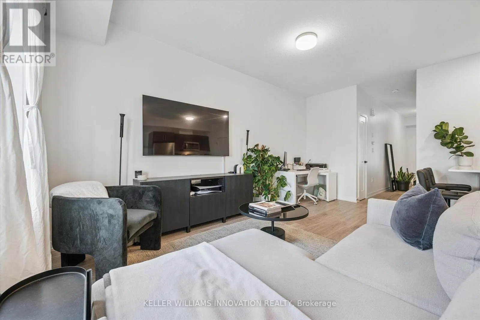 53 - 205 WEST OAK TRAIL