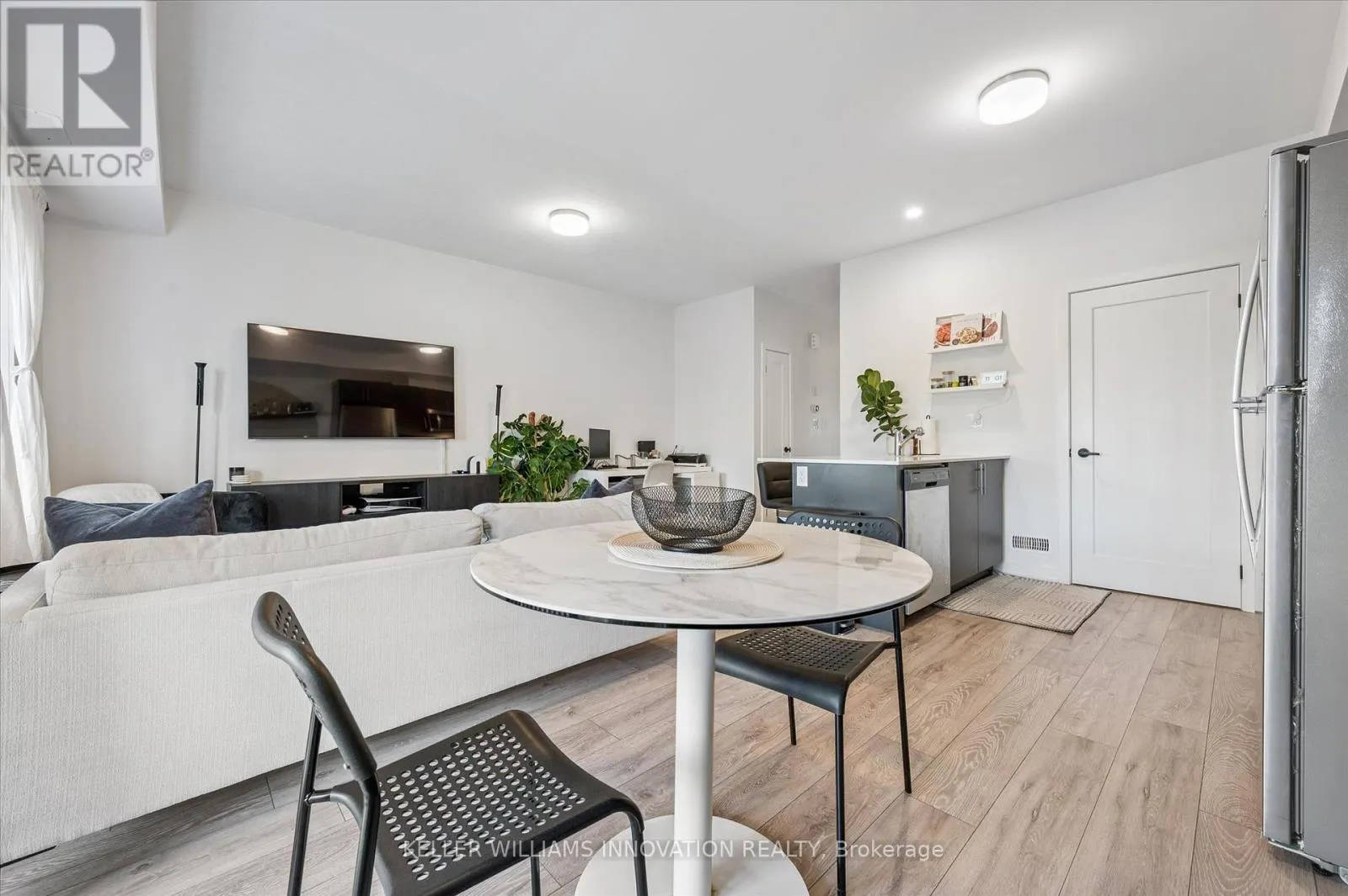 53 - 205 WEST OAK TRAIL