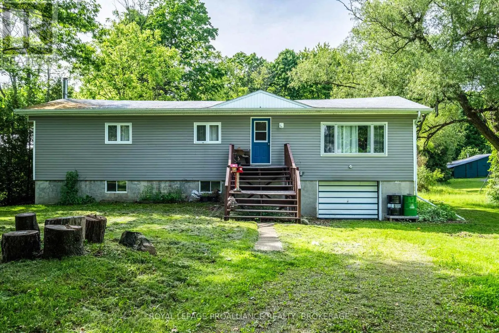 32 OLD RIVER ROAD