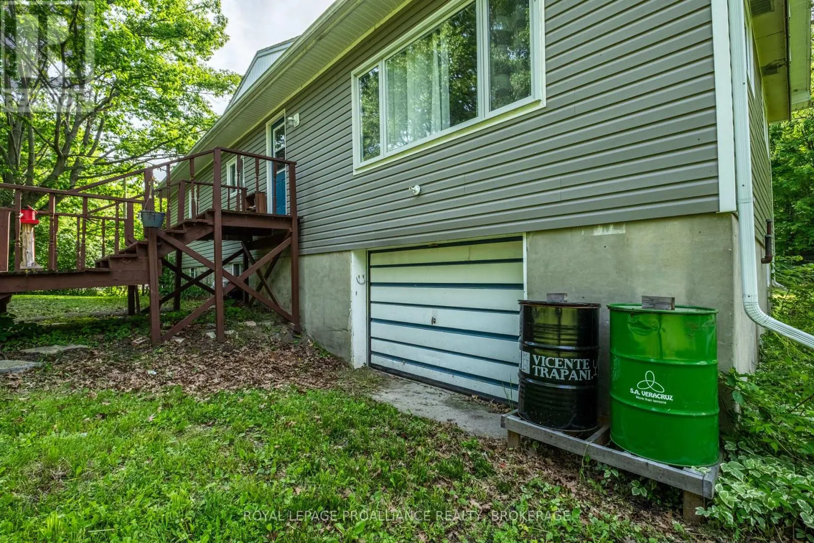32 OLD RIVER ROAD