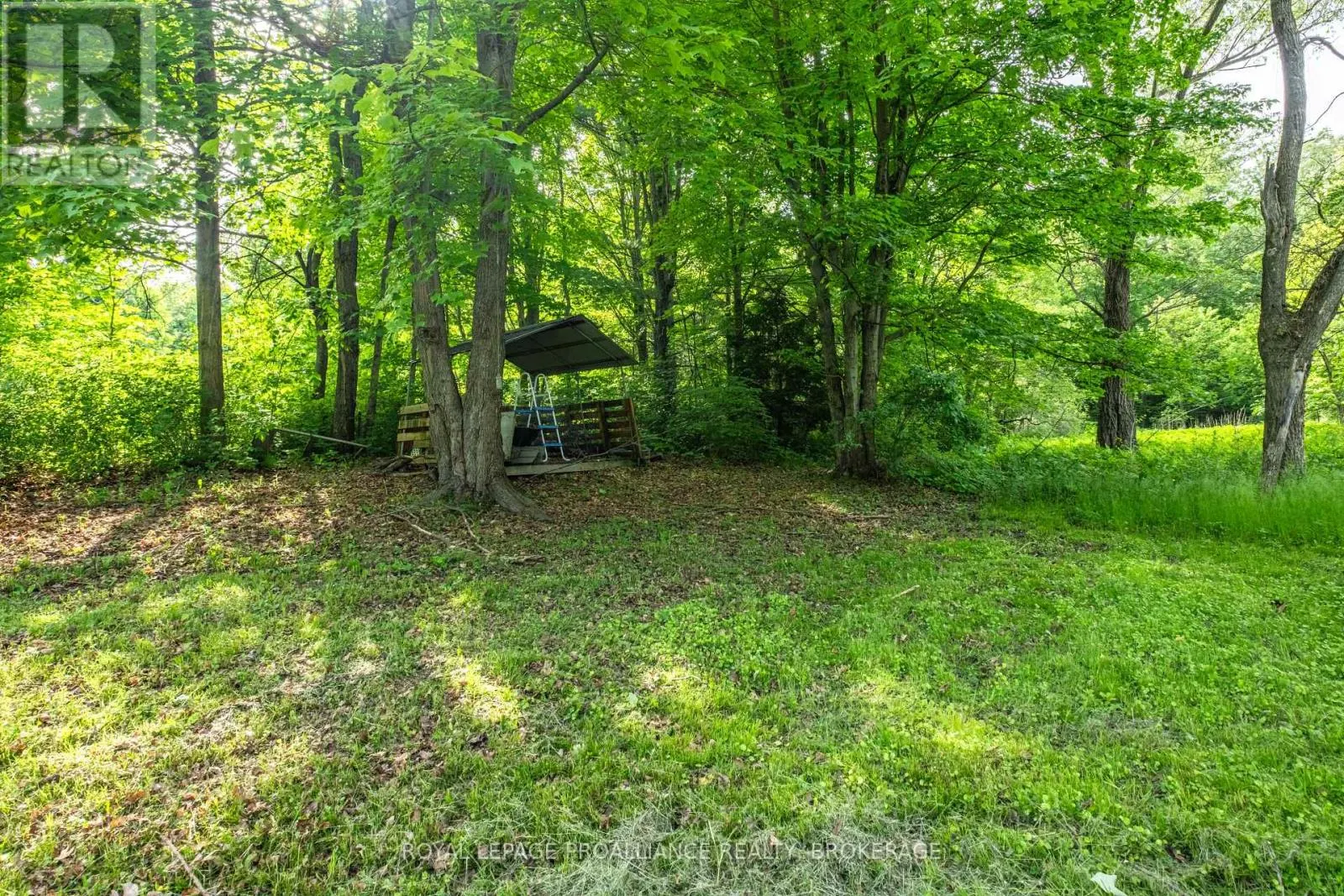 32 OLD RIVER ROAD