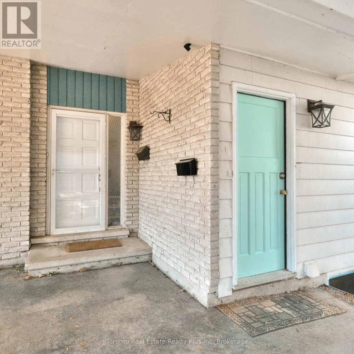 62 GREENDALE CRESCENT