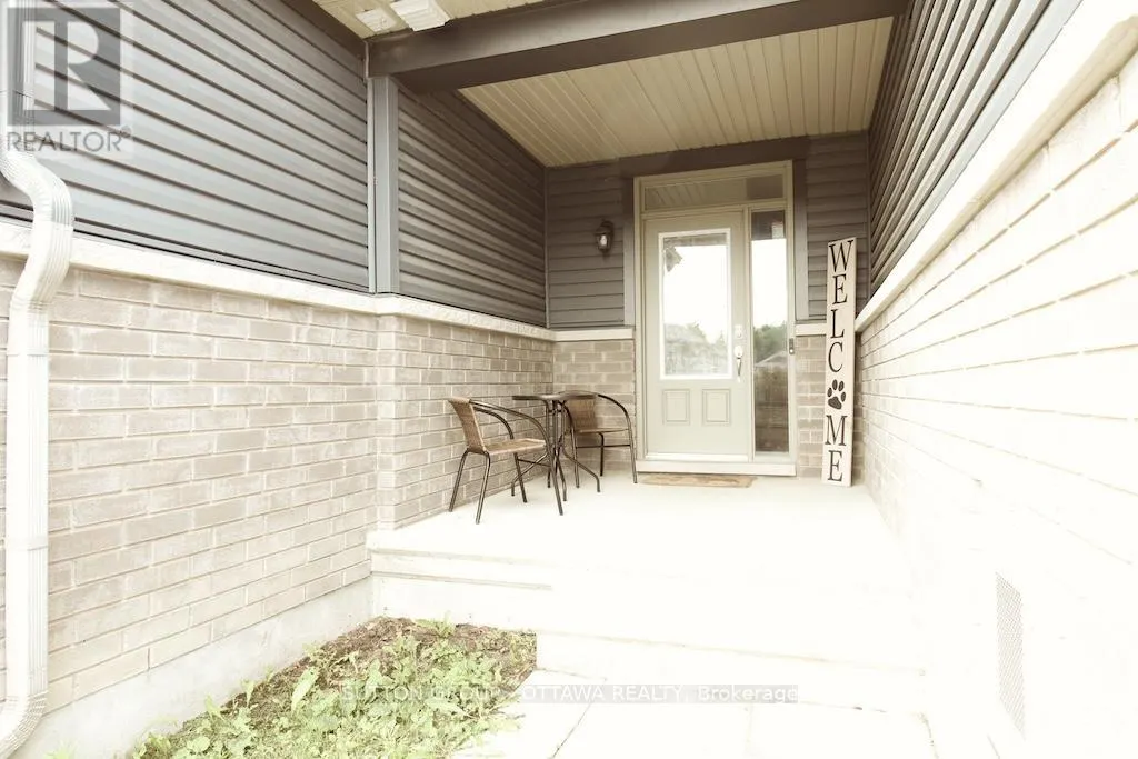 303 RUE DE L ETANG STREET