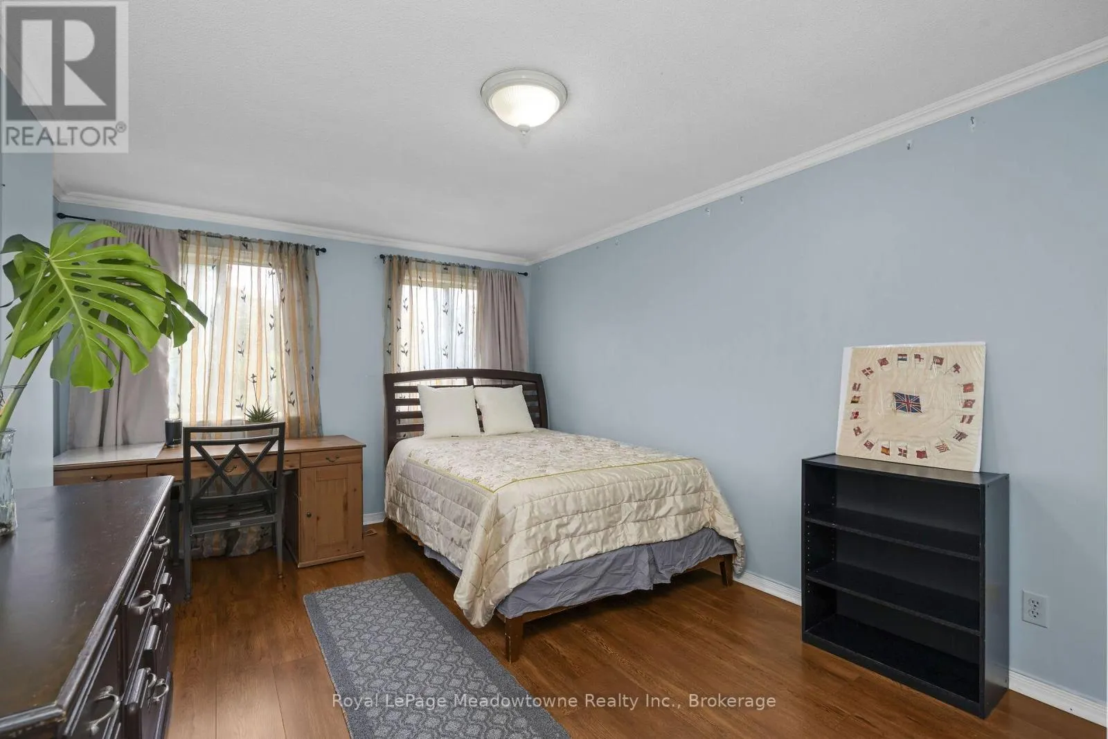 11 VALERIOTE PLACE