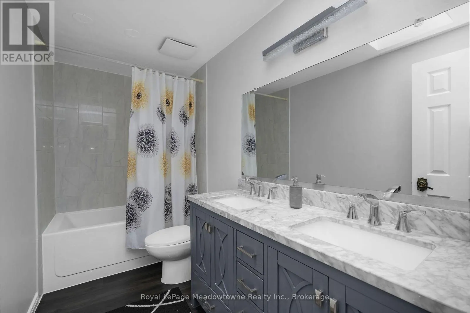 11 VALERIOTE PLACE
