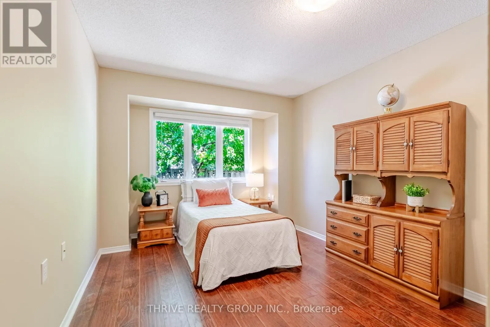 15 - 875 THISTLEDOWN WAY, #15