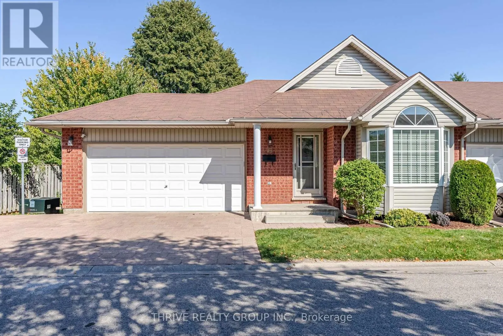 15 - 875 THISTLEDOWN WAY, #15