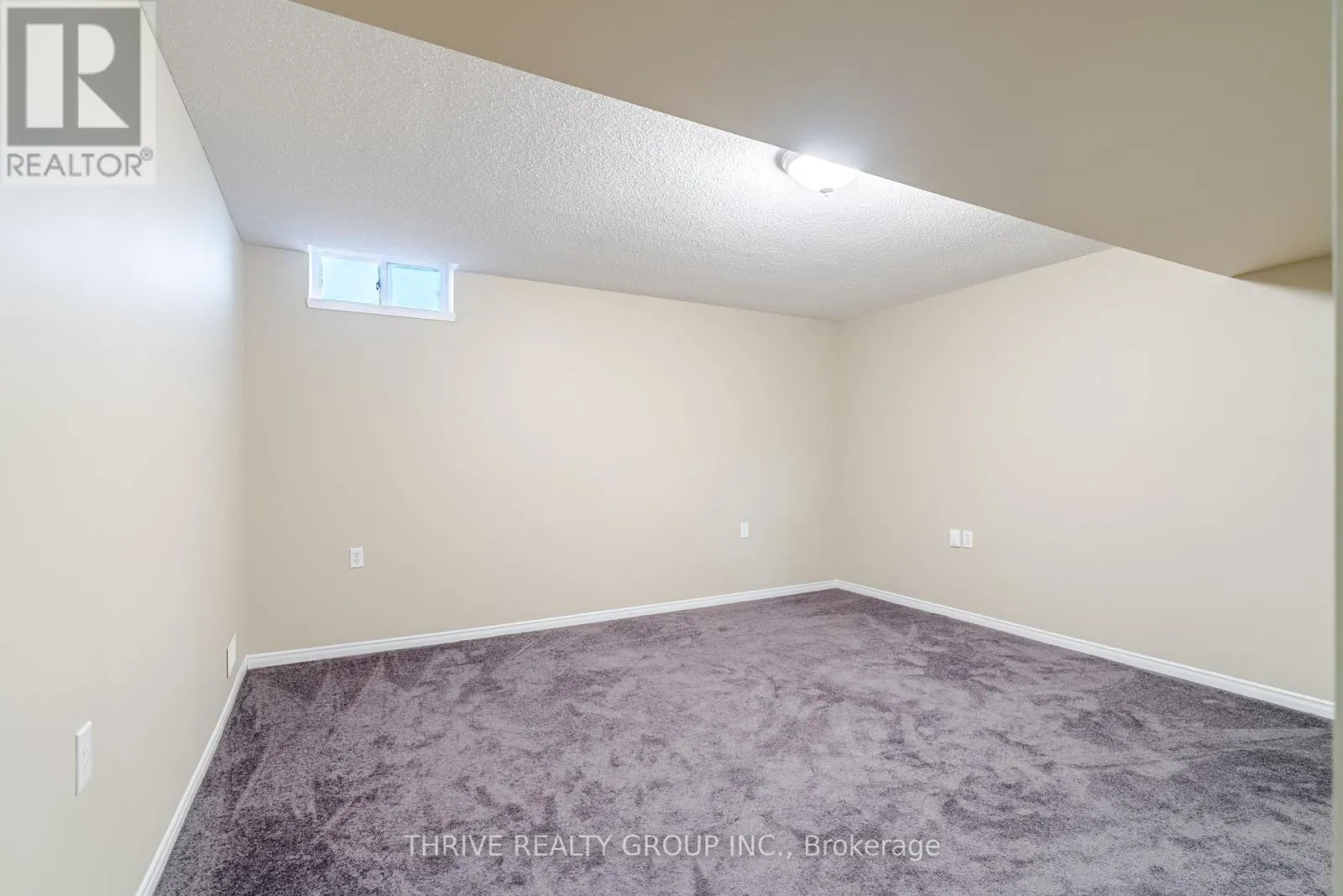 15 - 875 THISTLEDOWN WAY, #15