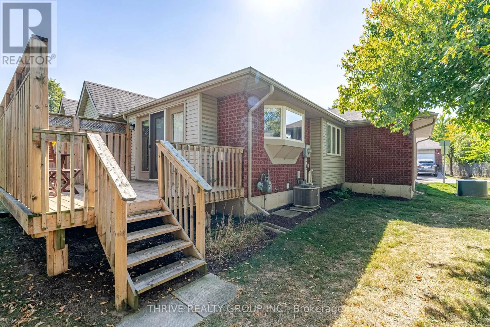 15 - 875 THISTLEDOWN WAY, #15