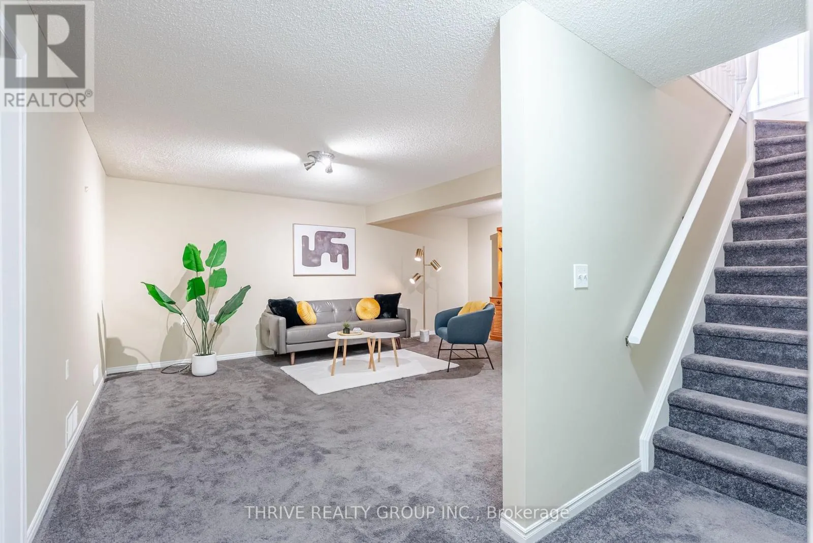 15 - 875 THISTLEDOWN WAY, #15