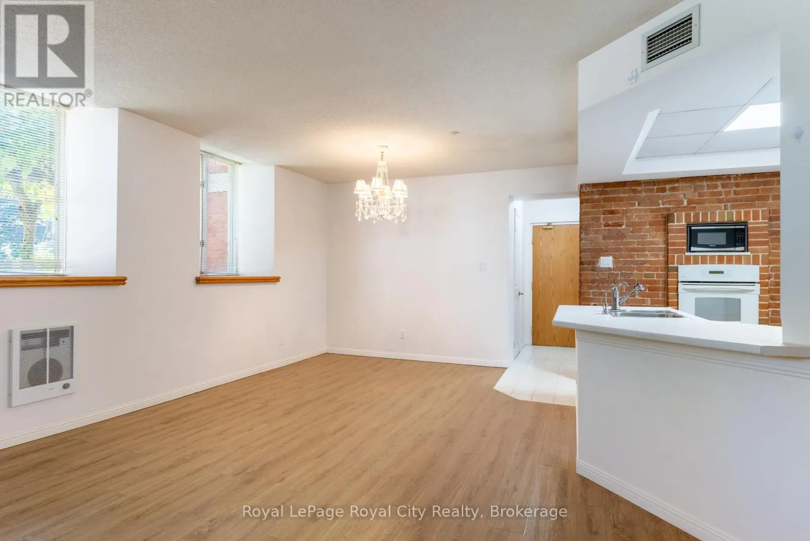 101 - 57 SUFFOLK STREET W, #101