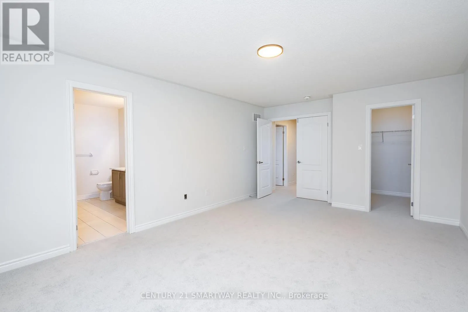 26 HUNTSWORTH AVENUE