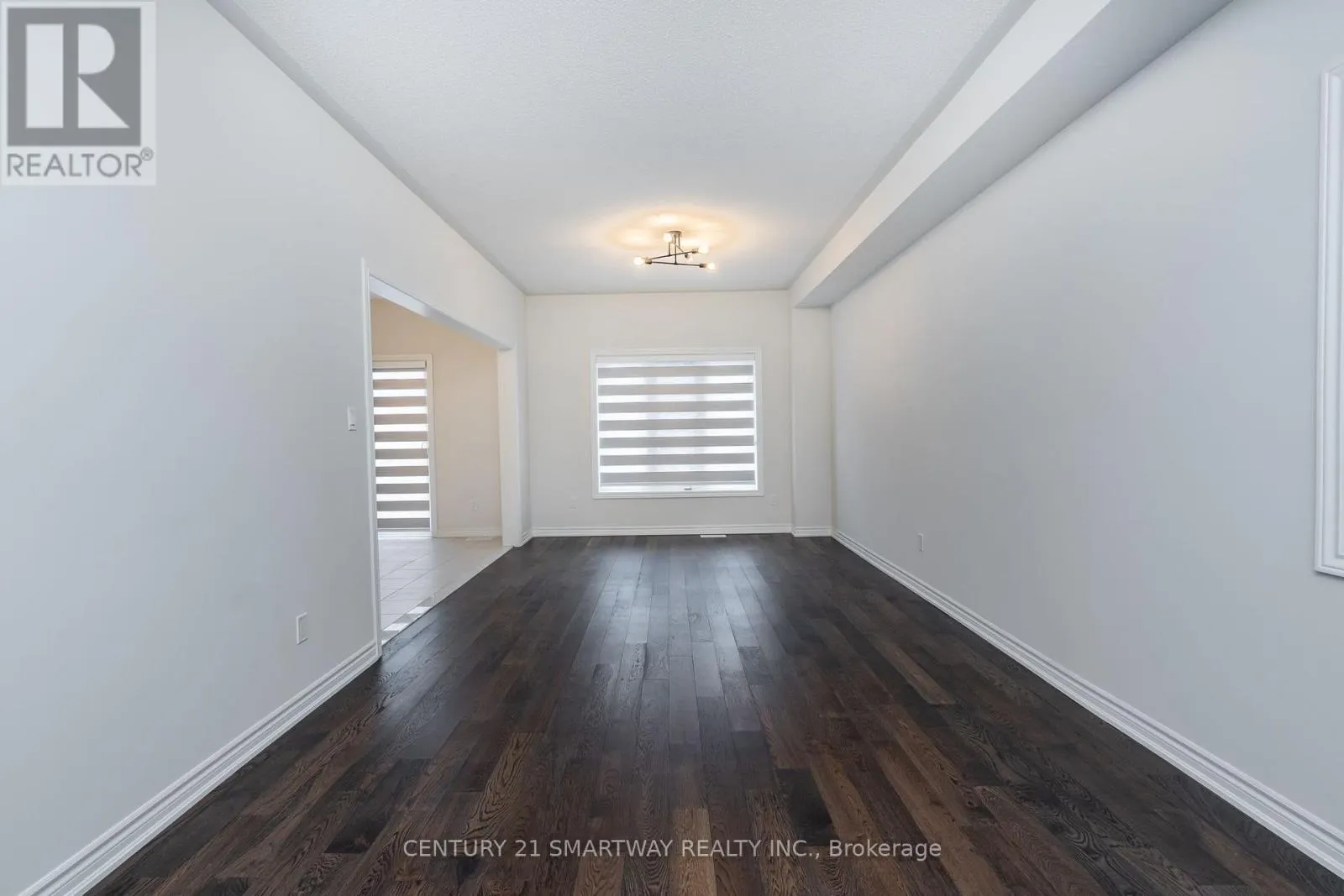 26 HUNTSWORTH AVENUE